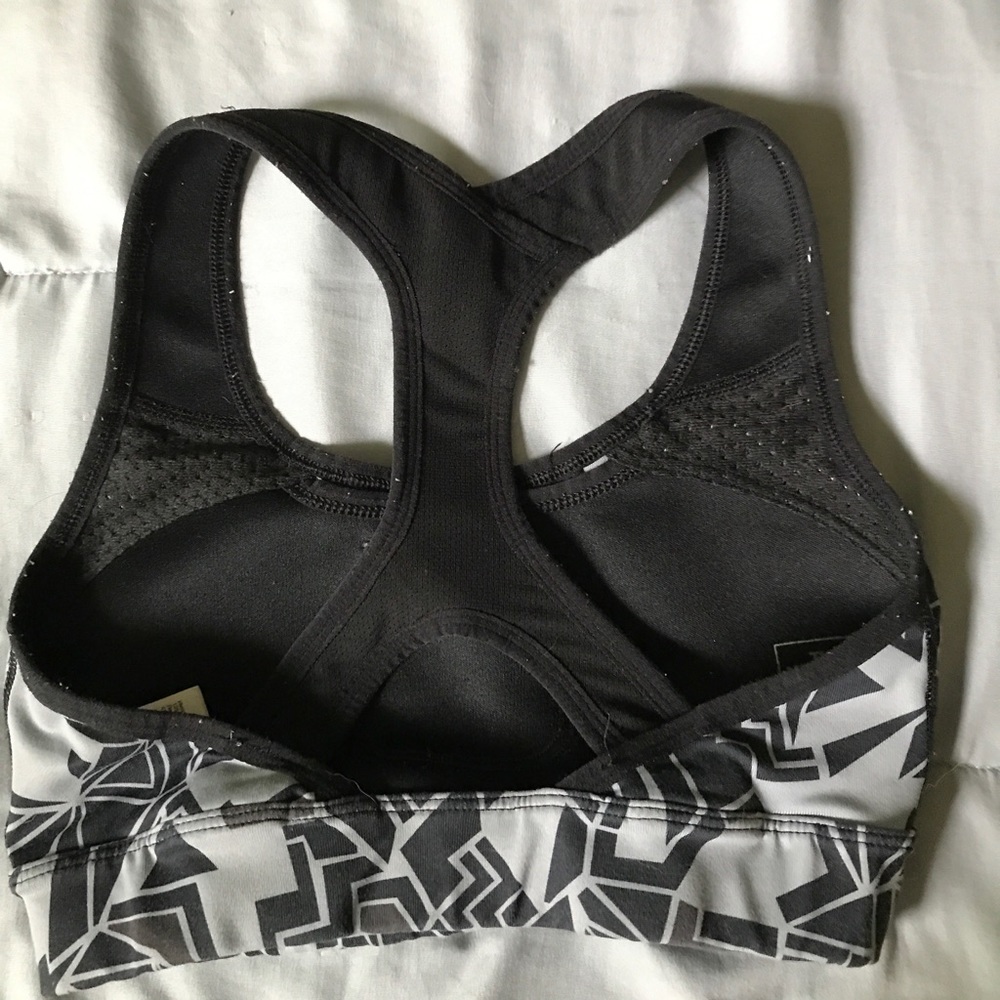 North Face sports bra - Picture 2 of 3
